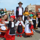 La Cruz y la Virgen del Rosario a su llegada a Otero. MEDINA