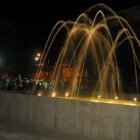 La recién estrenada plaza de Santa Marina que alberga la nueva Fuente de la Luz.