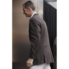 Urdangarin el día en que fue al hospital a visitar al Rey.
