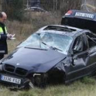 Imagen de un accidente reciente en la glorieta de Columbrianos. El conductor resultó herido grave
