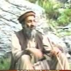 El líder de Al Qaida, Osama bin Laden, en una imagen del vídeo que emitió ayer Al Yazira