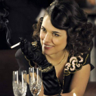 Adriana Ugarte, en el papel de la joven modista Sira Quiroga.