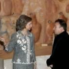 Los Reyes junto a Miquel Barceló, ayer en Palma