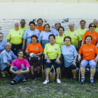 Mujeres que participan en actividades de envejecimiento activo. DL