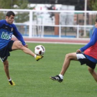 La plantilla blanquiazul llega al partido de esta noche convencida de acabar bien el año.
