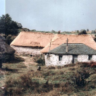 La palloza de la Junta, en una imagen de archivo, fue restaurada en su día por el Icona.