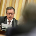 Santiago Menéndez, director general de la Agencia Tributaria, durante la comisión de Hacienda en el Congreso, el pasado mes de abril.