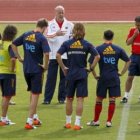 Del Bosque en uno de los últimos entrenamientos de la selección en su periplo de preparación.