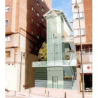 Fotomontaje del aspecto que presentará el ascensor panorámico entre los edificios de General Vives