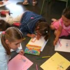 En el taller se realizan actividades para la estimulación de la memoria