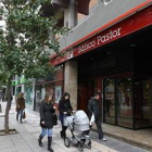 Sucursal del Banco Pastor en la avenida de España.