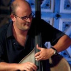 El contrabajista Óscar Pérez abrirá el festival con su grupo el día 28
