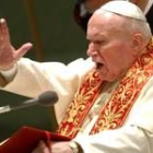 Juan Pablo II, ayer en el Vaticano, en la inauguración de la nueva estatua de San Gregorio