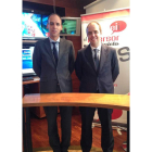 Kristian Santos, con Juan Ramón Caridad, de GAM España. DL
