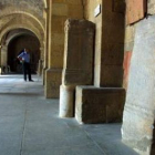 Los andamios taparán dentro de unos meses la fachada Sur de San Isidoro.