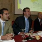 Silván, en el centro, en el acto de clausura de las jornadas