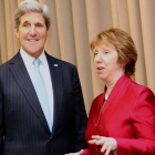John Kerry y Catherine Ashton, durante el encuentro bilateral que han mantenido este jueves en Ginebra.
