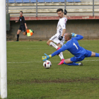 Valentín fue el gran protagonista del encuentro al materializar los tres primeros goles blancos. F. OTERO