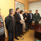 El delegado, ayer con los representantes de los consejos.