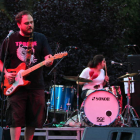 Los miembros de Art & Beauty abrieron el fuego musical de ayer en el Jardín del Cid.