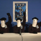 Miembros de ETA en una imagen de archivo.
