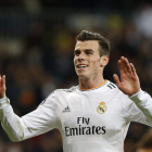 Bale celebra uno de sus tres goles ante el Valladolid.