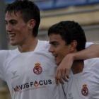 Los jugadores de la Cultural celebran la victoria conseguida frente al Pontevedra