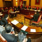 Un momento del Pleno de la Diputación celebrado ayer en el consistorio de San Marcelo