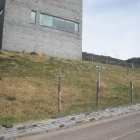 Las cruces con los nombres de los ministros y de Rajoy fueron colocadas al lado del centro.