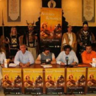 Presentación en el Ayuntamiento de una nueva edición de las fiestas de Astures y Romanos.