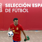 Pedro Rodríguez durante un entrenamiento de la selección española en la Isla de Ré. KAI FÖRSTERLING