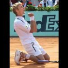 Juan Carlos Ferrero impuso su calidad y experiencia ante el holandés Martin Verbeck y lograr así su primer título de Grand Slam.