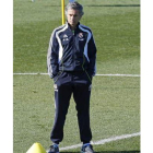 Mourinho, en uno de los entrenamientos en Valdebebas.