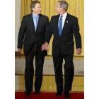 La relación de Blair (izquierda) con Bush ha sido de lo más criticada