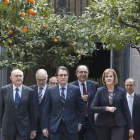 Artur Mas sale del Palacio de la Generalitat con fiscales y jueces catalanes.