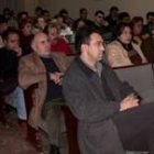 El alcalde de Coyanza, junto con los empresarios en la presentación