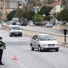 Agentes de la Policía Nacional en un control en Málaga. DANIEL PÉREZ