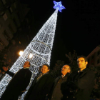 Aníbal Merayo, Samuel Folgueral, Emilio Cubelos y Sergio Gallardo, tras el encendido oficial de las luces de Navidad.