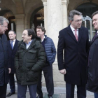 Los senadores del PP de Castilla y León junto al alcalde de la capital y el presidente de la Diputación.