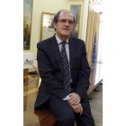 Gabilondo, ministro de Educación, durante la entrevista.