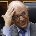 El ministro de Hacienda, Cristóbal Montoro, en su escaño del Congreso, el pasado 9 de julio.