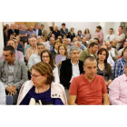 El público abarrotó el Club de Prensa del Diario  para conocer de primera mano el proyecto del grupo Gadea para el futuro de Antibióticos.