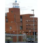 El Hospital del Bierzo está en el centro de la controversia política