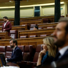 El portavoz de ERC, Gabriel Rufián (i) durante el pleno de control al Ejecutivo celebrada el pasado miércoles. EMILIO NARANJO