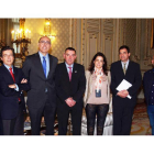 Representantes de los concejos y del ministerio, tras la reunión en Madrid.