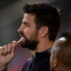 Gerard Piqué llega a la sesion de entreno en la Ciutat Esportiva Joan Gamper de Sant Joan Despí, el pasado viernes, 23 de noviembre.