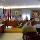 La nueva corporación municipal de Valencia de Don Juan durante su primera sesión plenaria