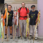Los peregrinos y el presidente de la asociación jacobea.