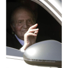 El rey Juan Carlos a su llegada al Hospital Quirón.