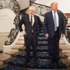 Boris Johnson y Donald Trump en una reunión del G-8. STEPHAN ROUSSEAU